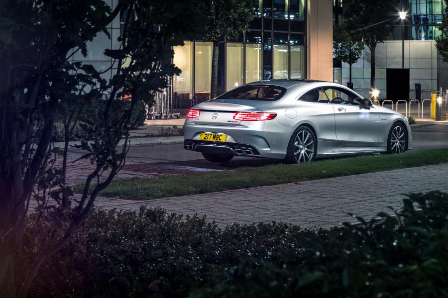  Mercedes-Benz S63 AMG Coupe 2014 года  (UK) (фото 9 из 24)